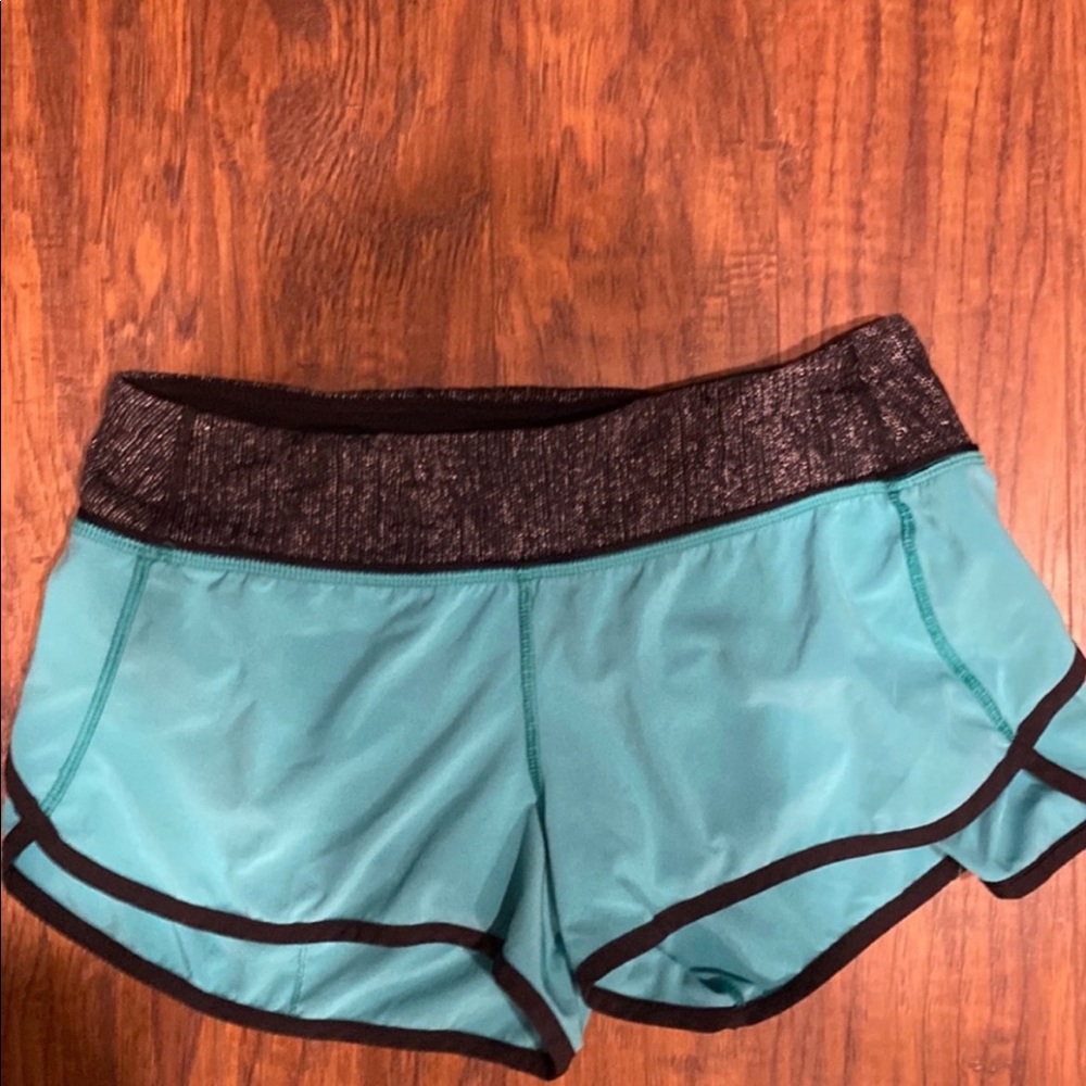 Lulu lemon running shorts size 4